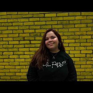 Meet your Posher, Selena